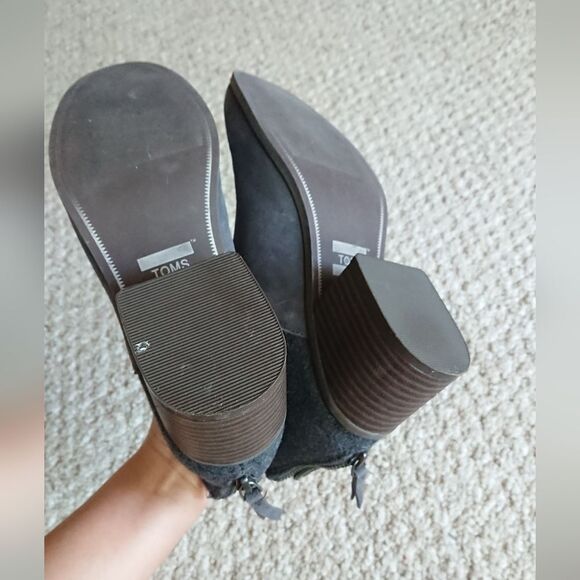 Toms Gray Suede Wool Blend Stacked Heel Ankle Bootie size 8 - Picture 13 of 15